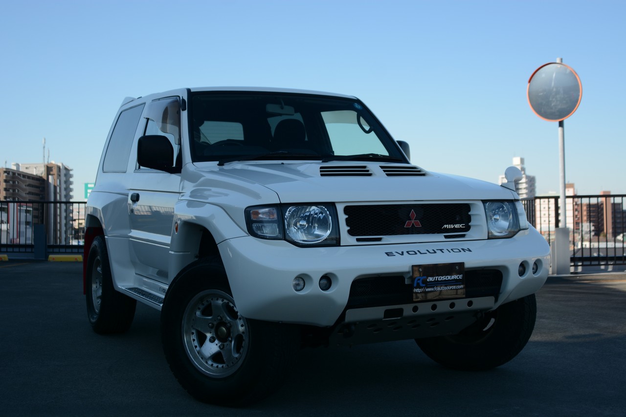 Ultra-Rare 5spd manual Mitsubishi Pajero Evolution!